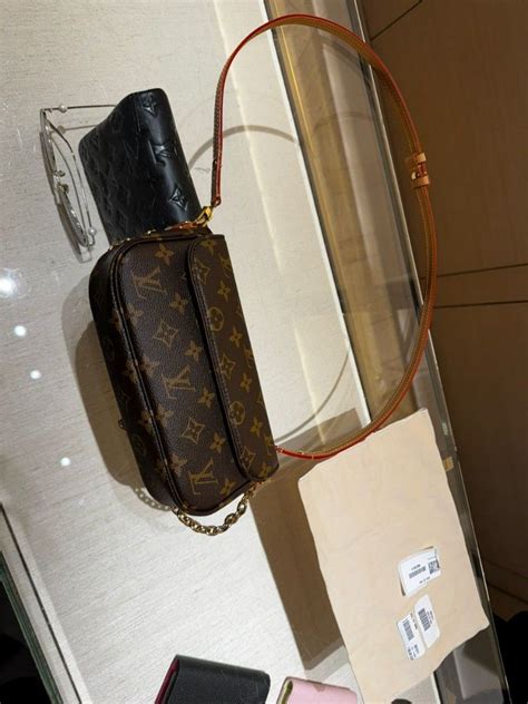 lv ivy woc|louis vuitton ivy woc.